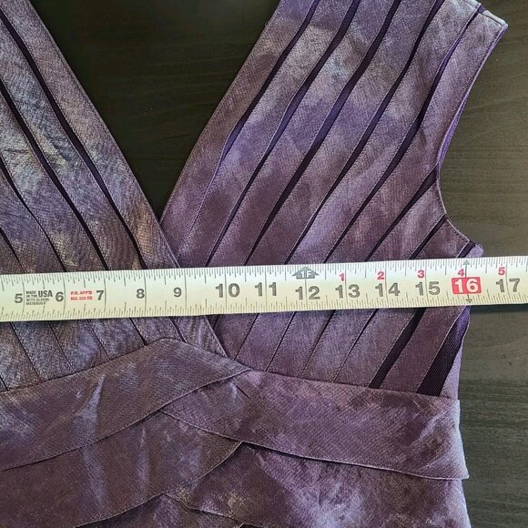 Cache Purple Iridescent Cocktail Dress Shutter Pleat Sheath Cap Sleeve V-neck 6 - Picture 6 of 10